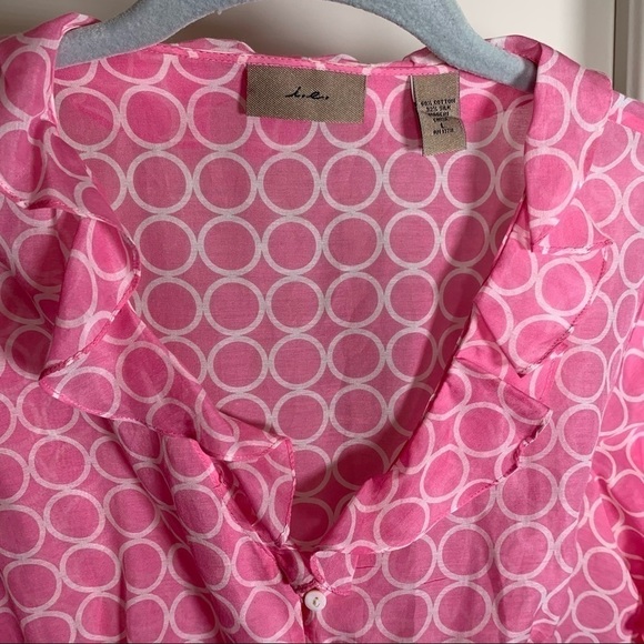 i.e. feminine y2k pink silk blouse with ruffle scoop neckline and bell sleeves L - Picture 4 of 9